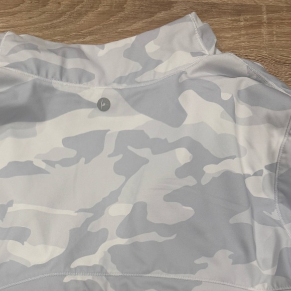 90 Degree By Reflex Light Gray Camouflage Jacket - Picture 6 of 7